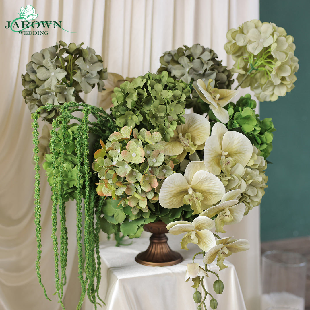 Aisle & Centerpiece in Green