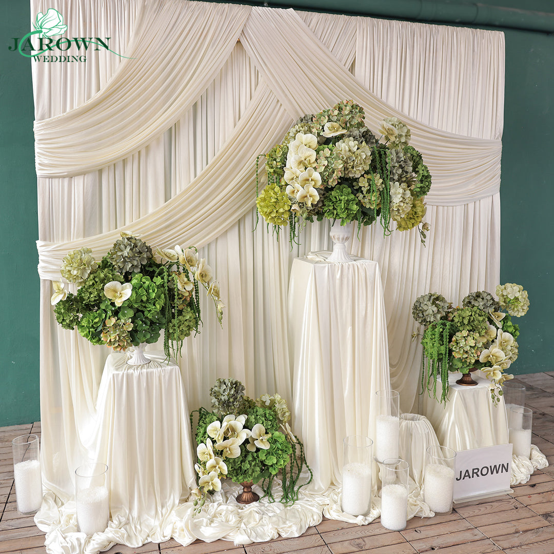 Aisle & Centerpiece in Green