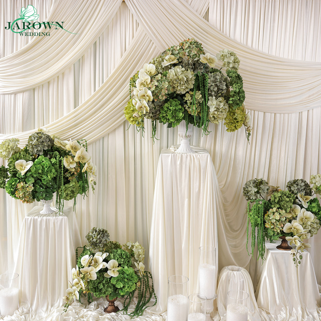 Aisle & Centerpiece in Green