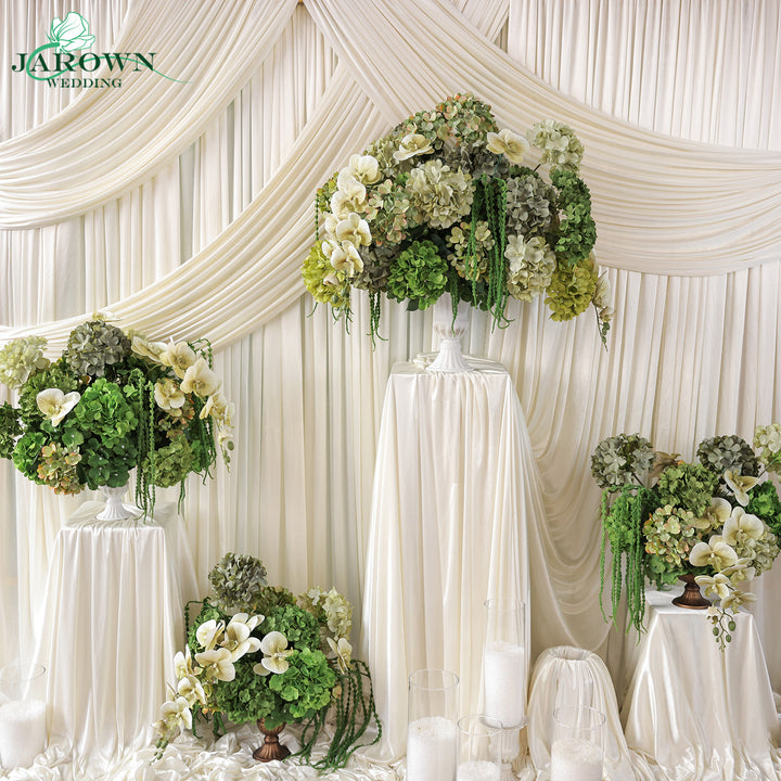 Aisle & Centerpiece in Green