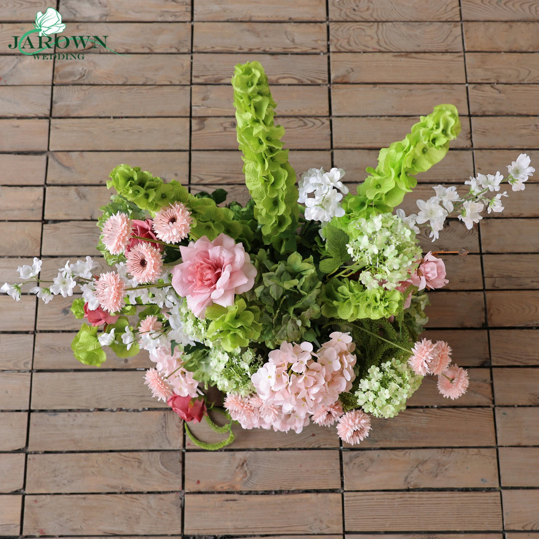 Aisle in Green/Pink/White