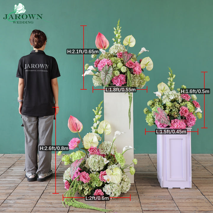 Aisle in Pink/Green