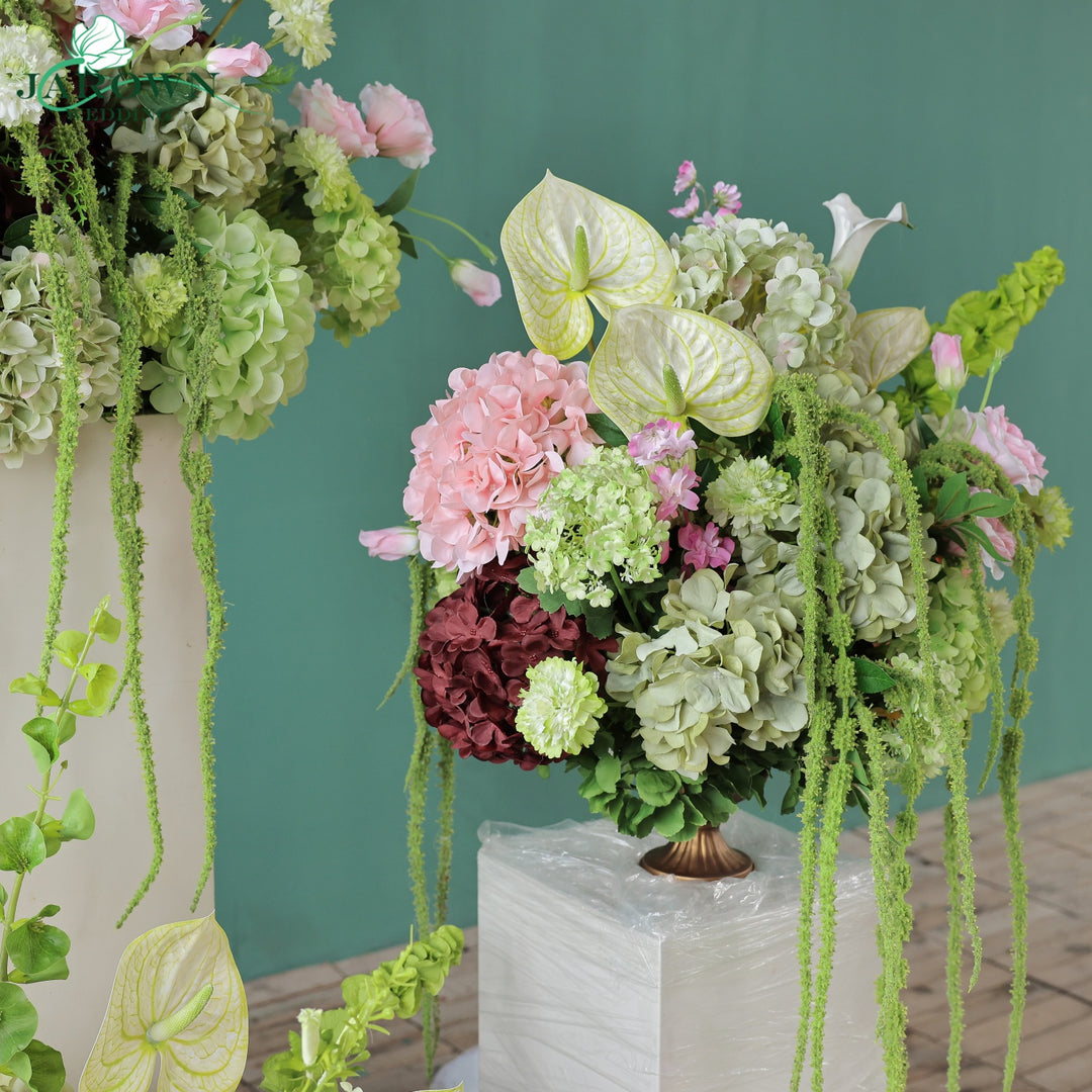 Bouquet & Centerpiece & Aisle in Green/Pink/Burgundy