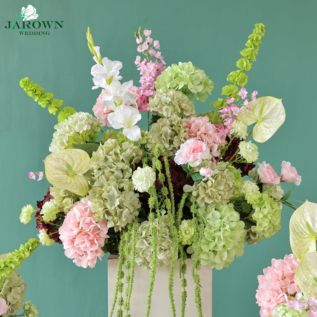 Bouquet & Centerpiece & Aisle in Green/Pink/Burgundy