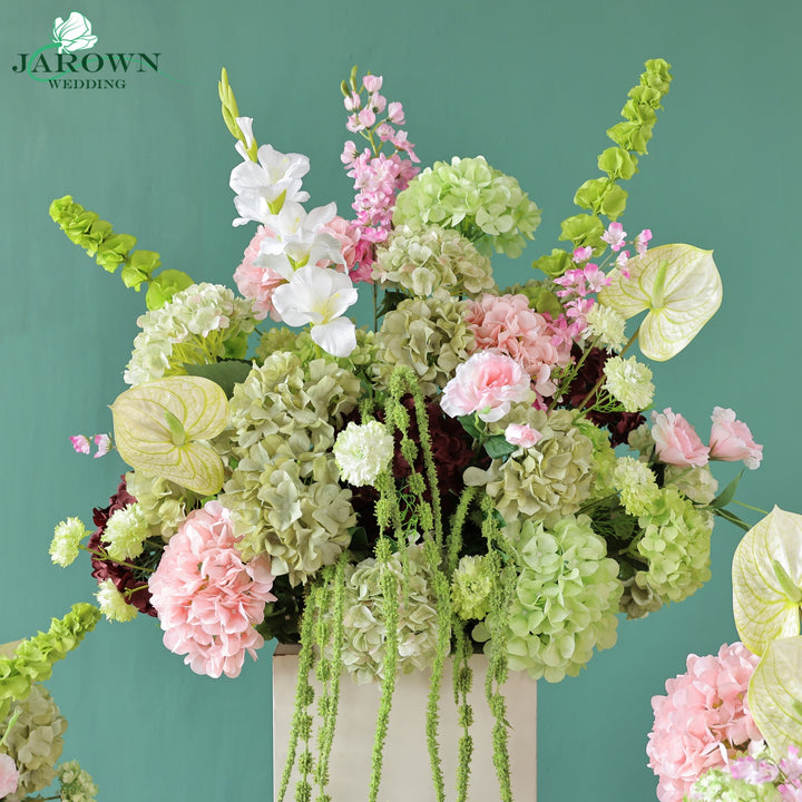 Bouquet & Centerpiece & Aisle in Green/Pink/Burgundy