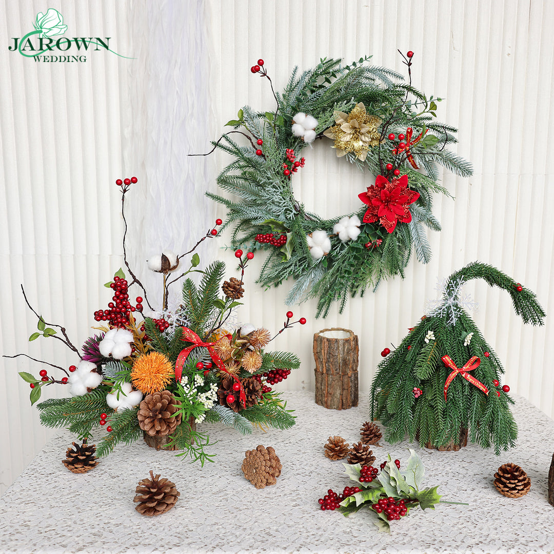 Centerpiece & Wreath & Garland in Green/Red/White