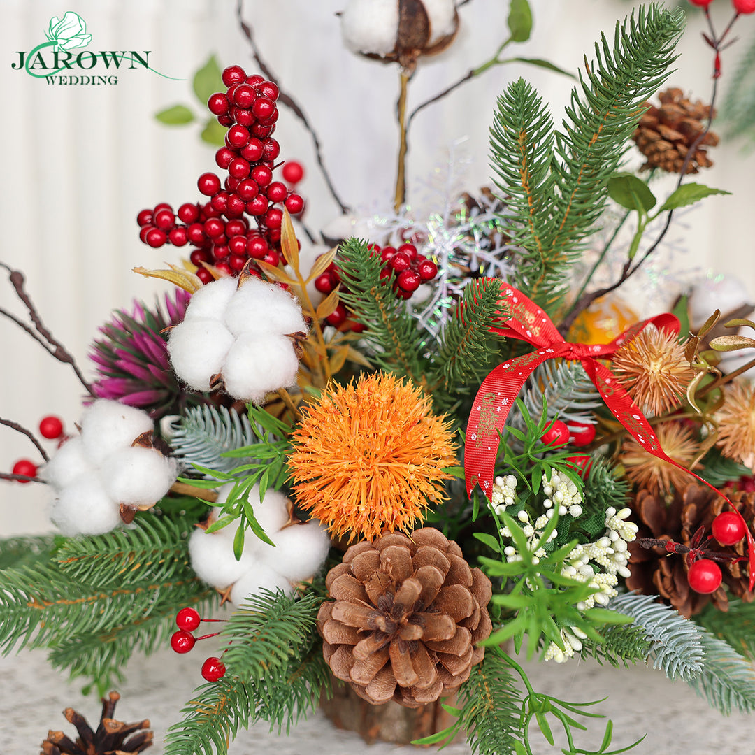 Centerpiece & Wreath & Garland in Green/Red/White
