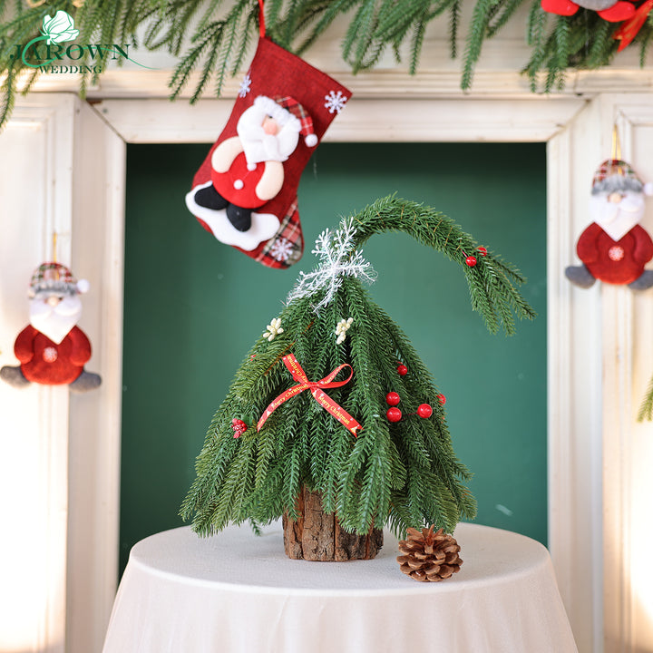 Centerpiece & Wreath & Garland in Green/Red/White