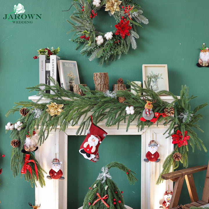 Centerpiece & Wreath & Garland in Green/Red/White