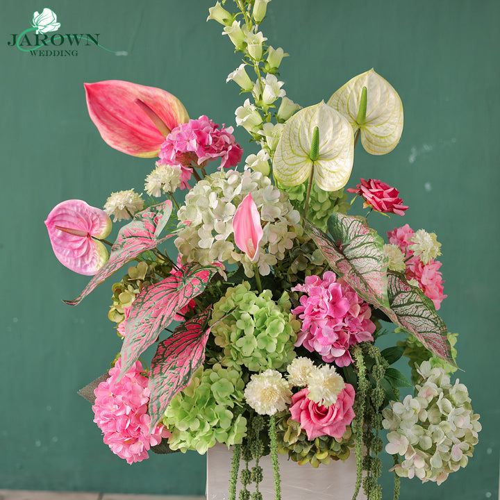 Centerpiece & Aisle in Pink/Green