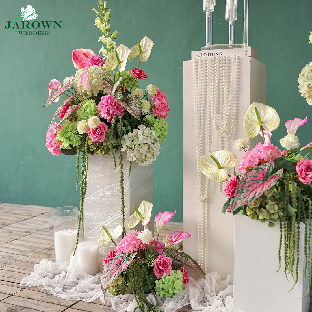 Centerpiece & Aisle in Pink/Green