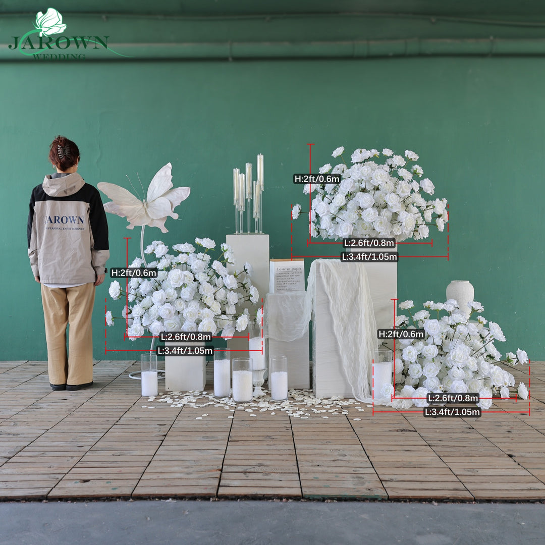 Centerpiece & Aisle in White