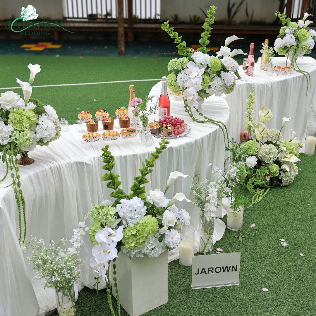 Centerpiece & Aisle in White/Green
