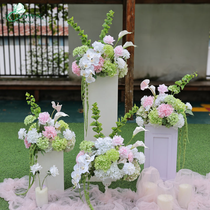 Centerpiece & Aisle in White/Green/Pink