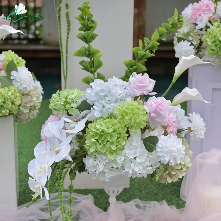 Centerpiece & Aisle in White/Green/Pink