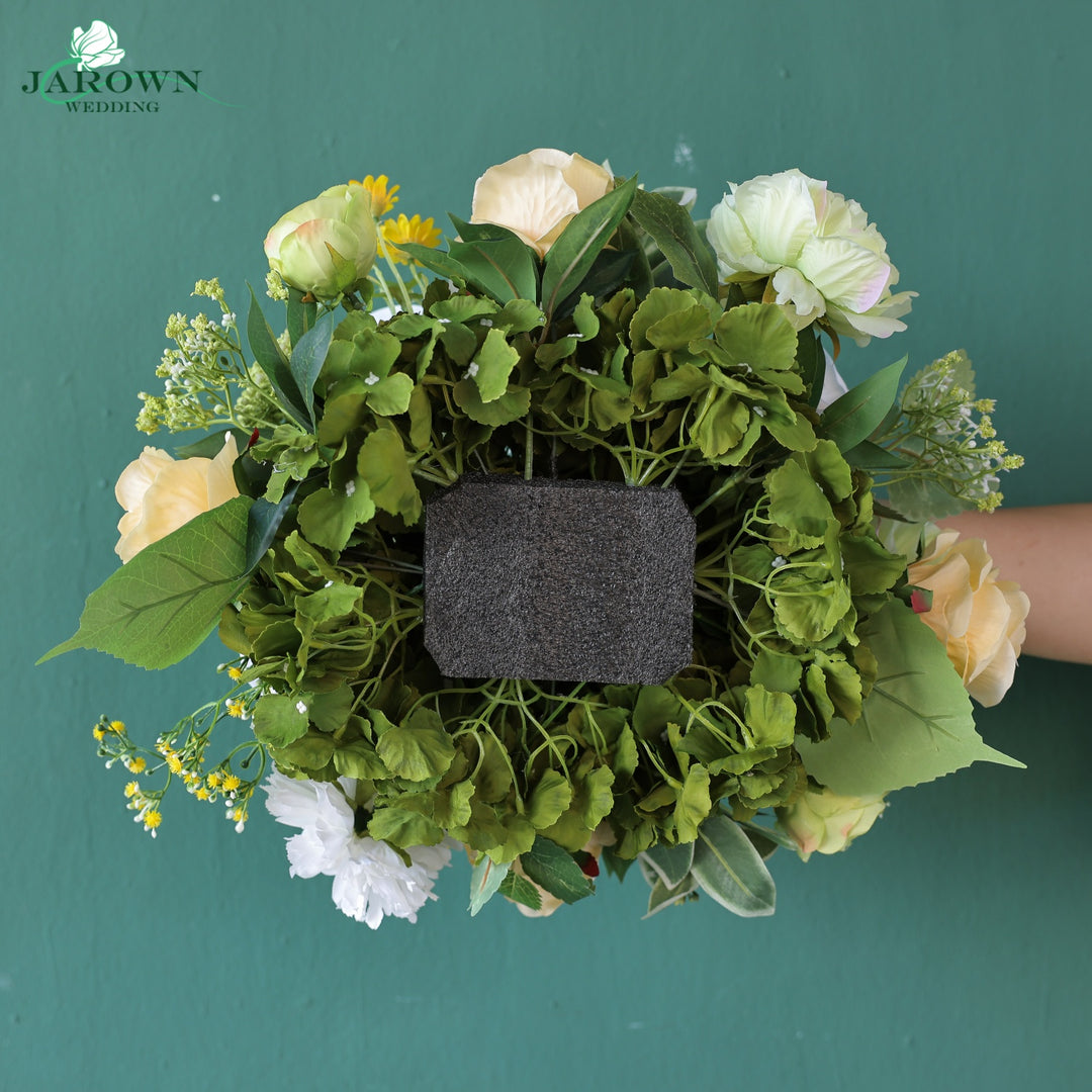 Centerpiece in Green/Yellow/White