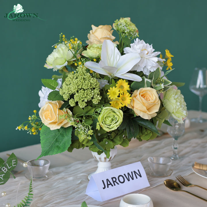 Centerpiece in Green/Yellow/White