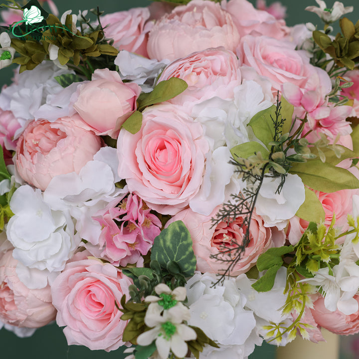 Centerpiece in Pink/White/Green