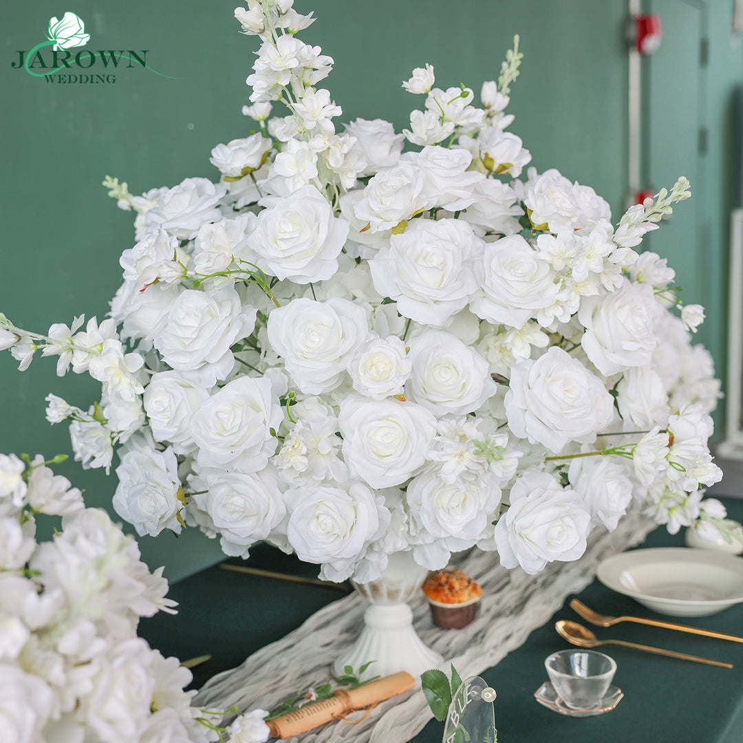 Centerpiece in White