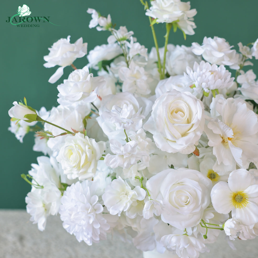 Centerpiece in White