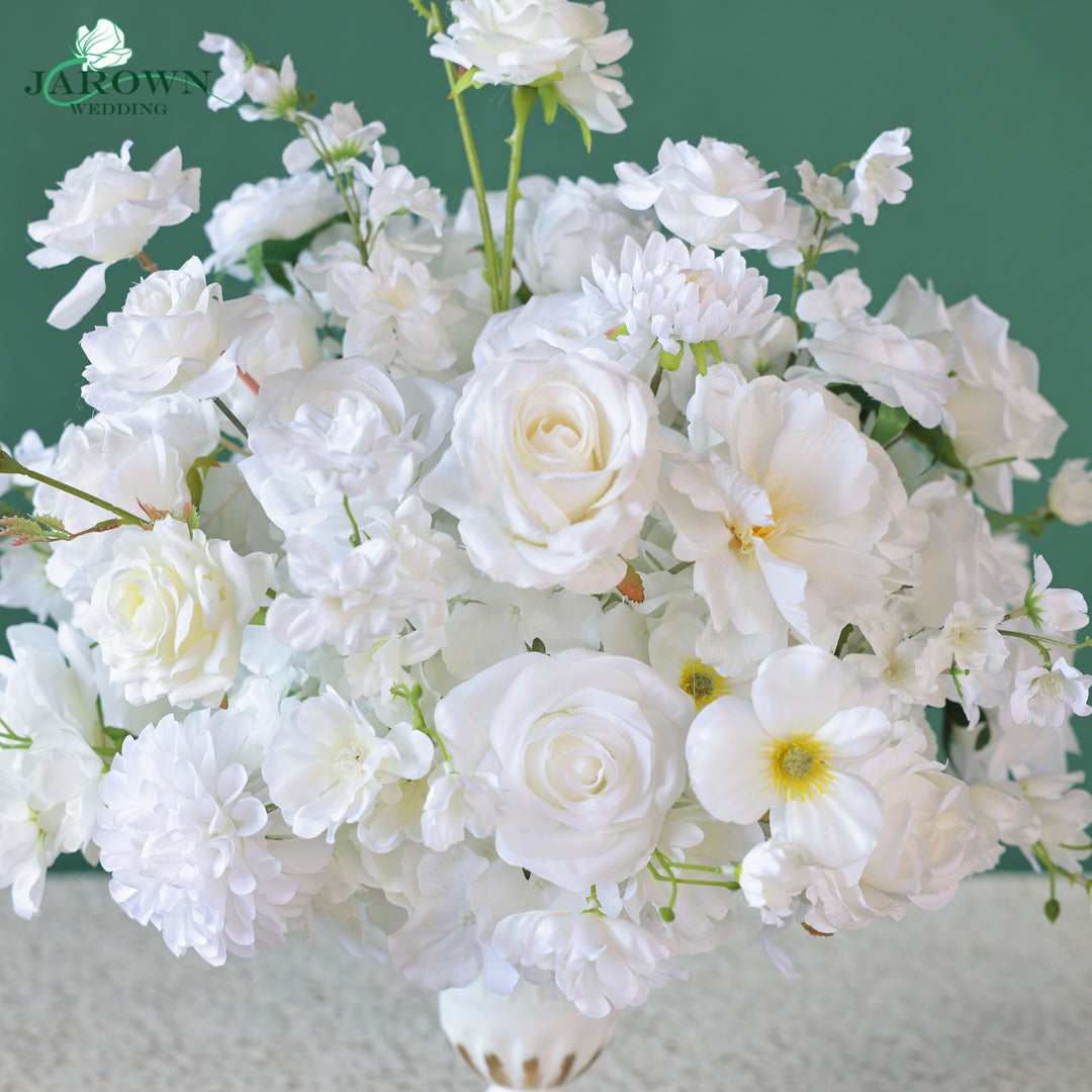 Centerpiece in White