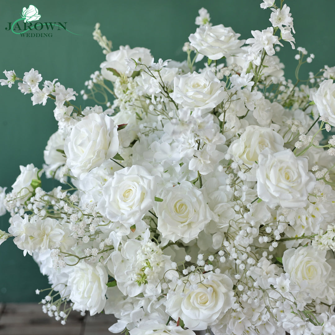 Centerpiece in White