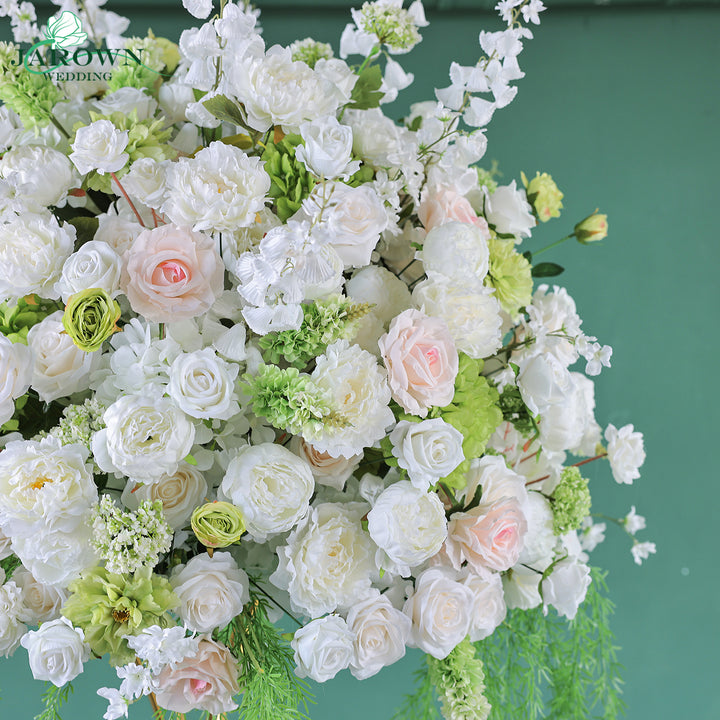 Centerpiece in White/Green/Pink