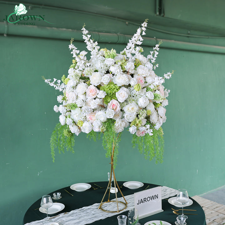 Centerpiece in White/Green/Pink