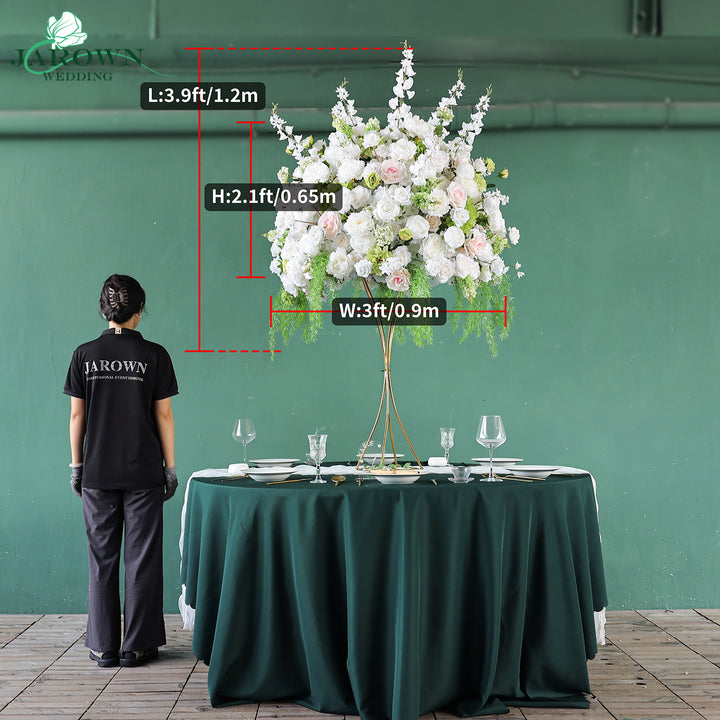 Centerpiece in White/Green/Pink