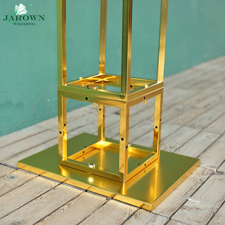 Cube-Shaped Shiny Golden Pro Stand