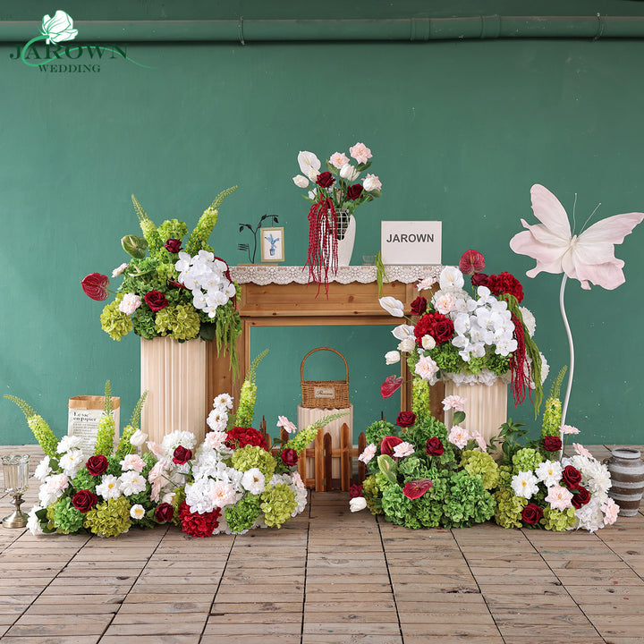Centerpiece & Aisle in Burgundy/Green/White