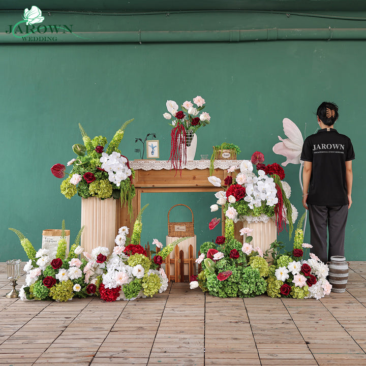 Centerpiece & Aisle in Burgundy/Green/White