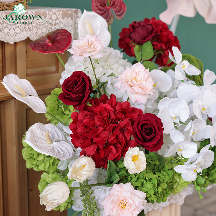 Centerpiece & Aisle in Burgundy/Green/White